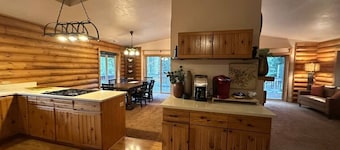 Cabin in the mountains of Ashland