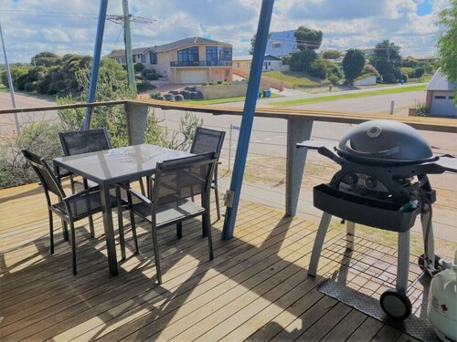 Blue Oasis, Esperance