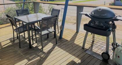 Blue Oasis, Esperance