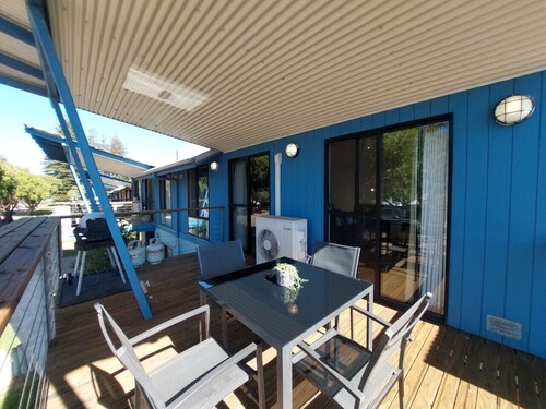 Blue Oasis, Esperance