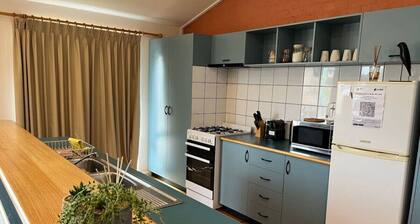 Blue Oasis, Esperance