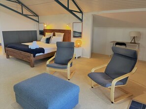 3 dormitoris, escriptori, planxa i posts de planxar i wifi 