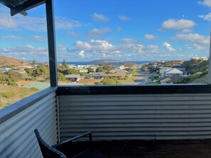 Property grounds - The Oceanaire, West Beach (West Beach)