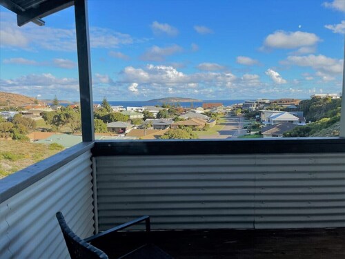 The Oceanaire, West Beach