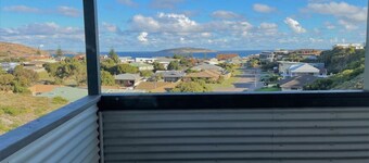 The Oceanaire, West Beach