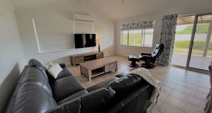 The Willow, West Beach