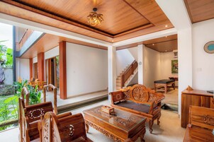 Televisión LCD de 16 pulgadas con canales digitales, Netflix