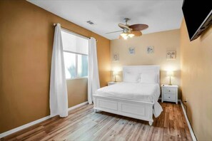 4 chambres, fer et planche à repasser, Wi-Fi, literie fournie