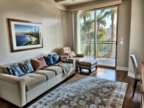 Egyptian cotton sheets, premium bedding, down duvets, pillow-top beds - Modern Westwood Executive Suite (Los Angeles)