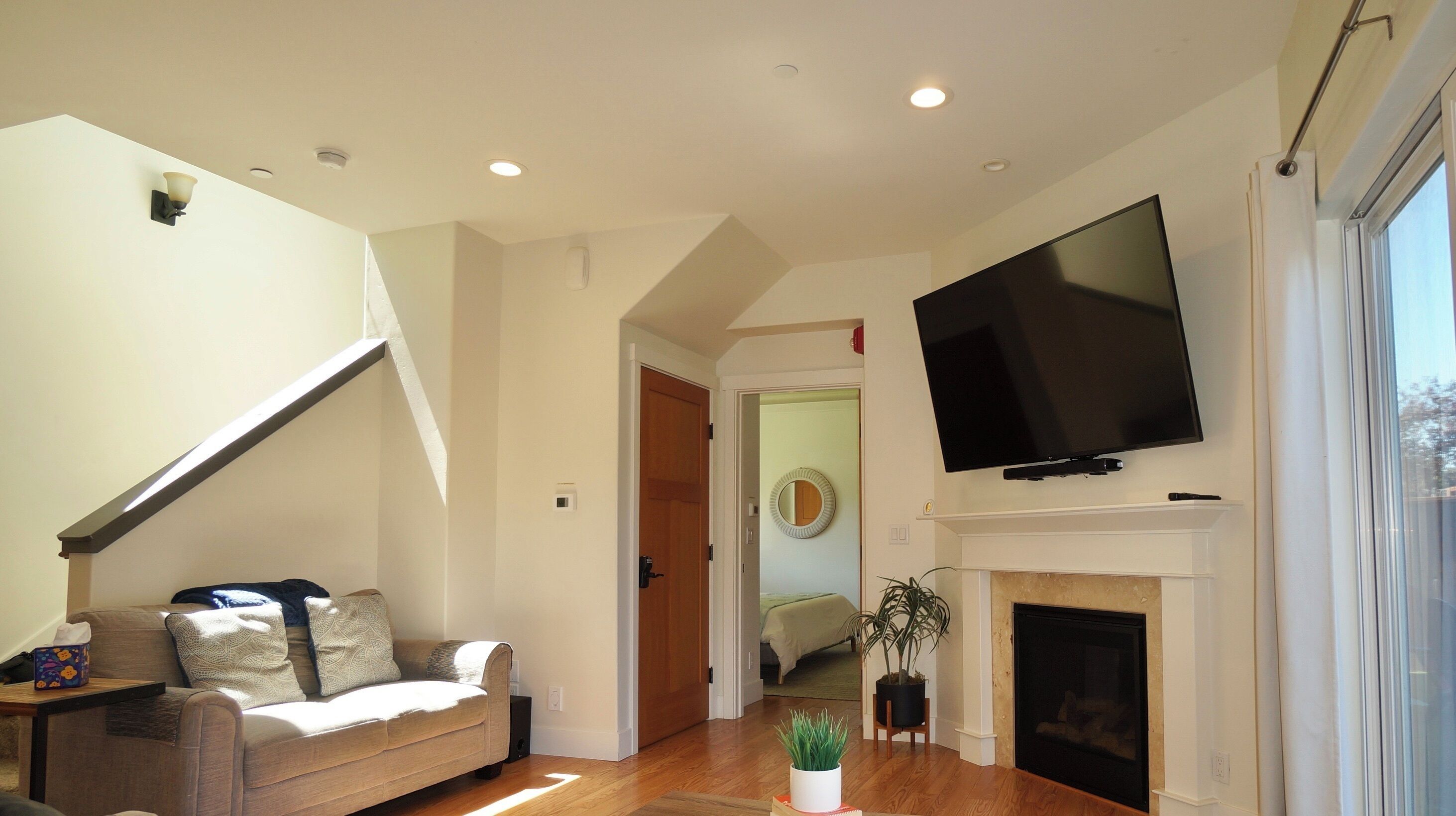 Fantastic 3 Bedroom, 3 Bath Coastal Home Close To The Beach And Restaurants - Half Moon Bay, CA