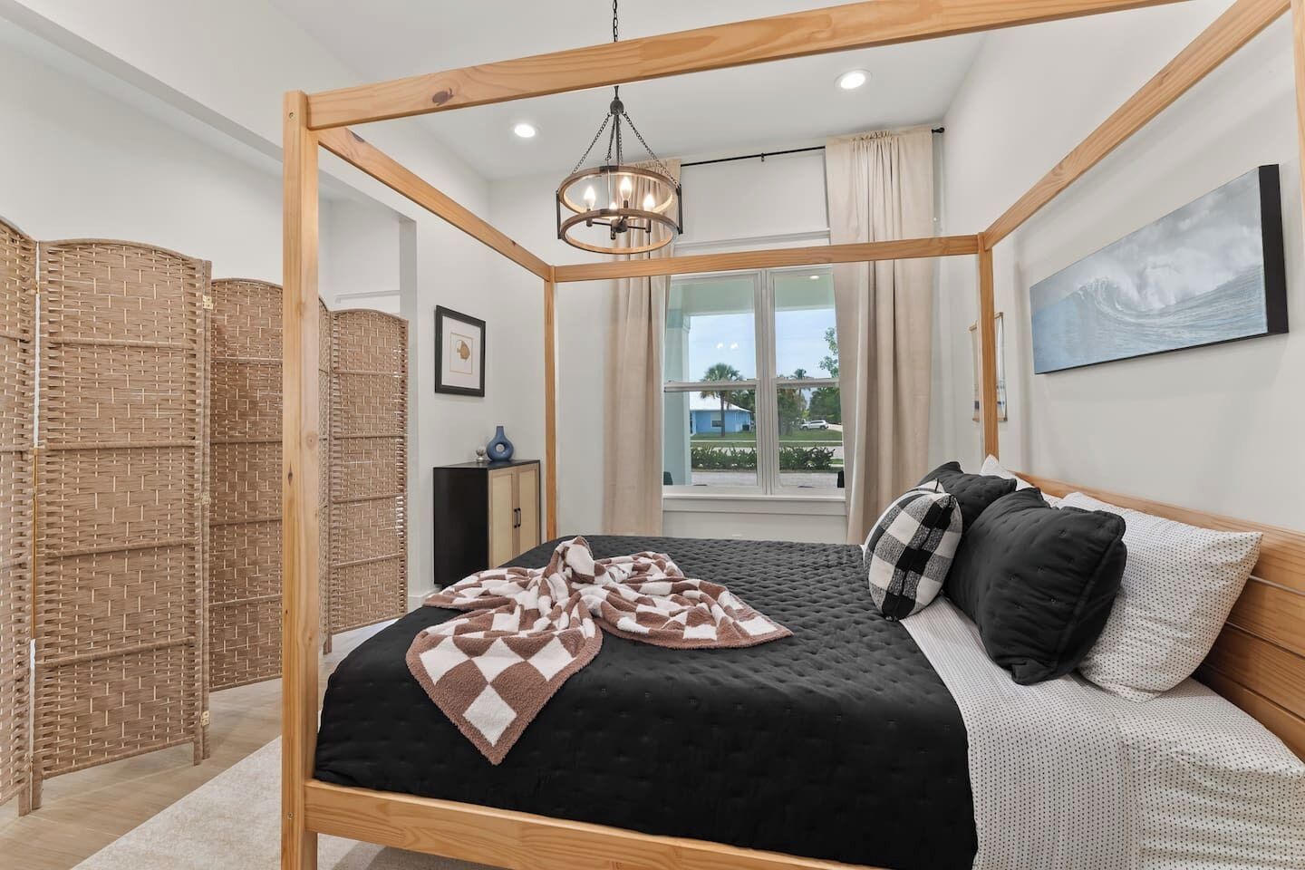 5 bedrooms, iron/ironing board, travel cot, WiFi