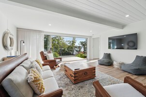 Casa Deluxe, vistas a la bahía | Zona de estar