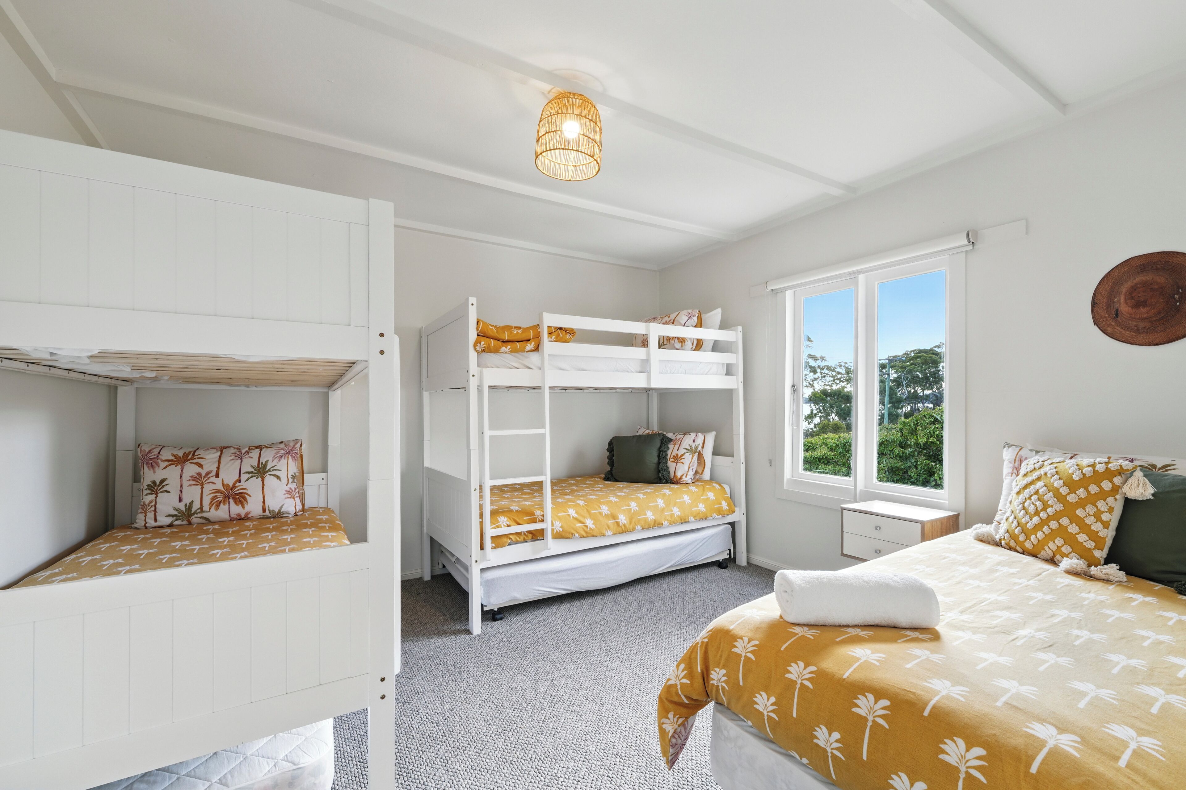 Deluxe House, Bay View | 3 bedrooms, individually decorated, individually furnished