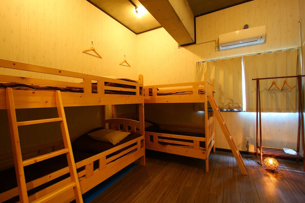 Shared Dormitory, Men only | Free WiFi, bed sheets