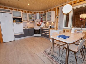 Frigorífic, microones i rentaplats 