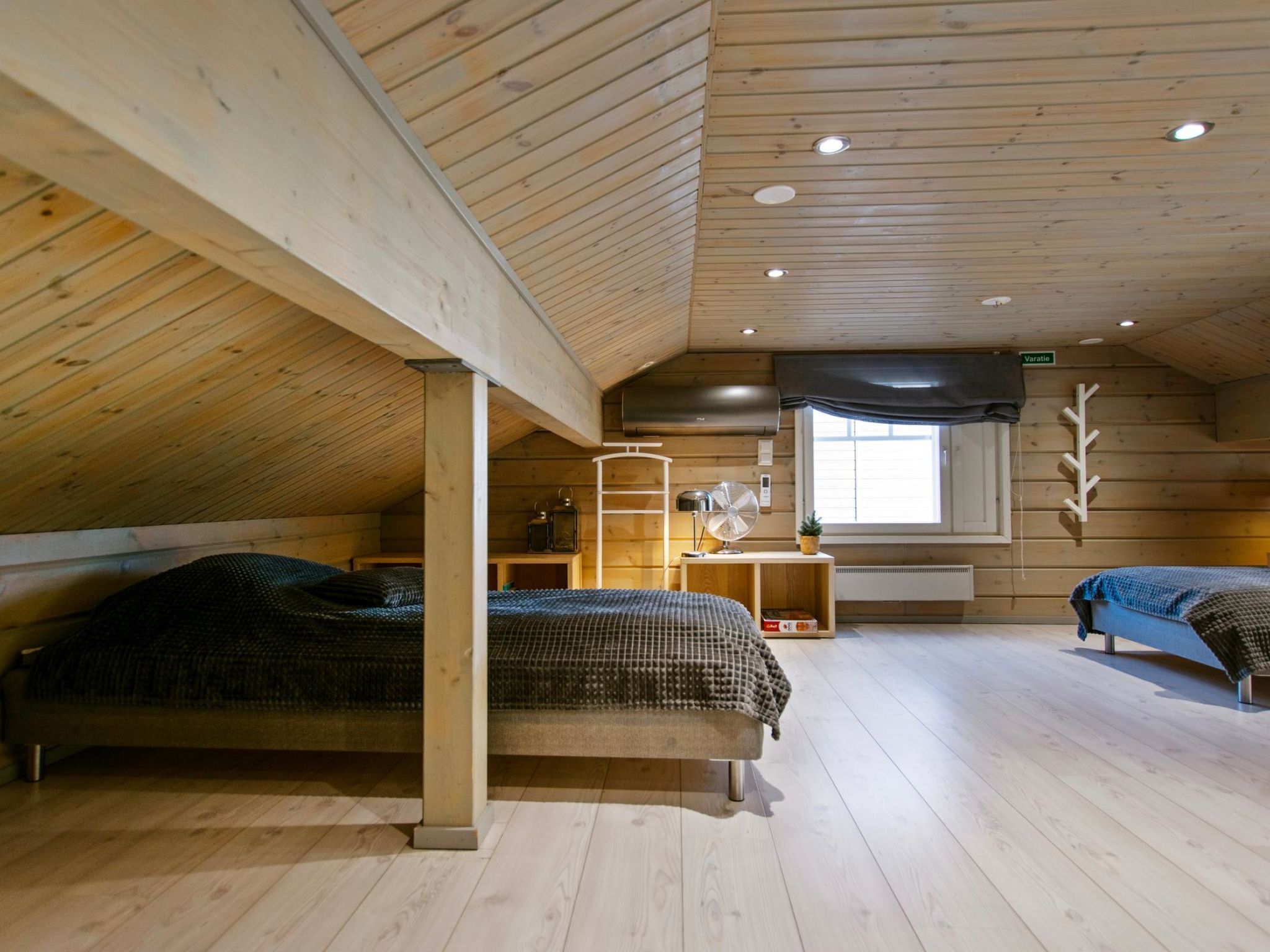 2 makuuhuonetta, internet