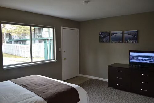 Fully Furnished 1BR Condo in Reno, NV!