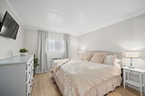 1 soverom, strykejern/-brett, wi-fi (inkludert) og sengetøy