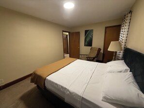 3 bedrooms, free WiFi, bed sheets