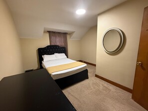 3 bedrooms, free WiFi, bed sheets