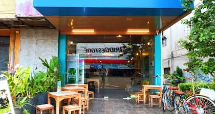 TT Premium Hostel Vientiane