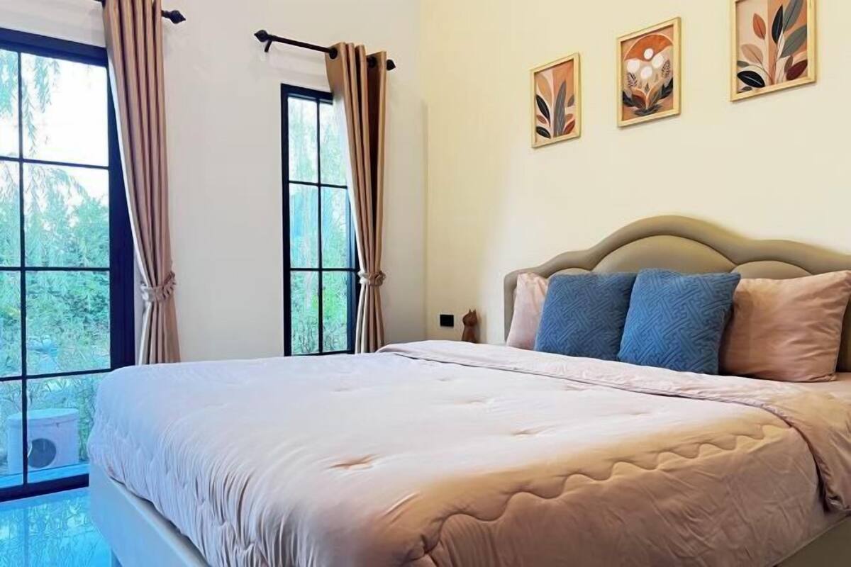 Chambres insonorisées, Wi-Fi gratuit, draps fournis