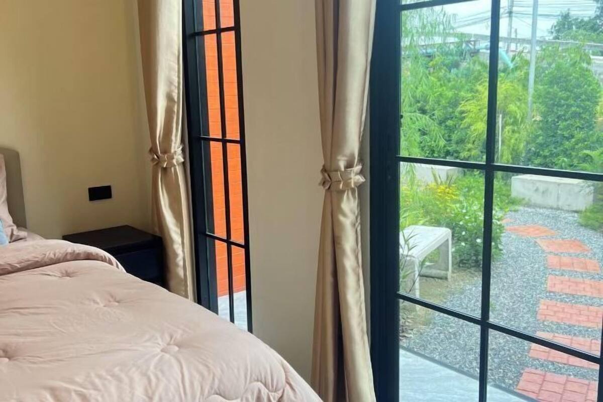 Chambres insonorisées, Wi-Fi gratuit, draps fournis
