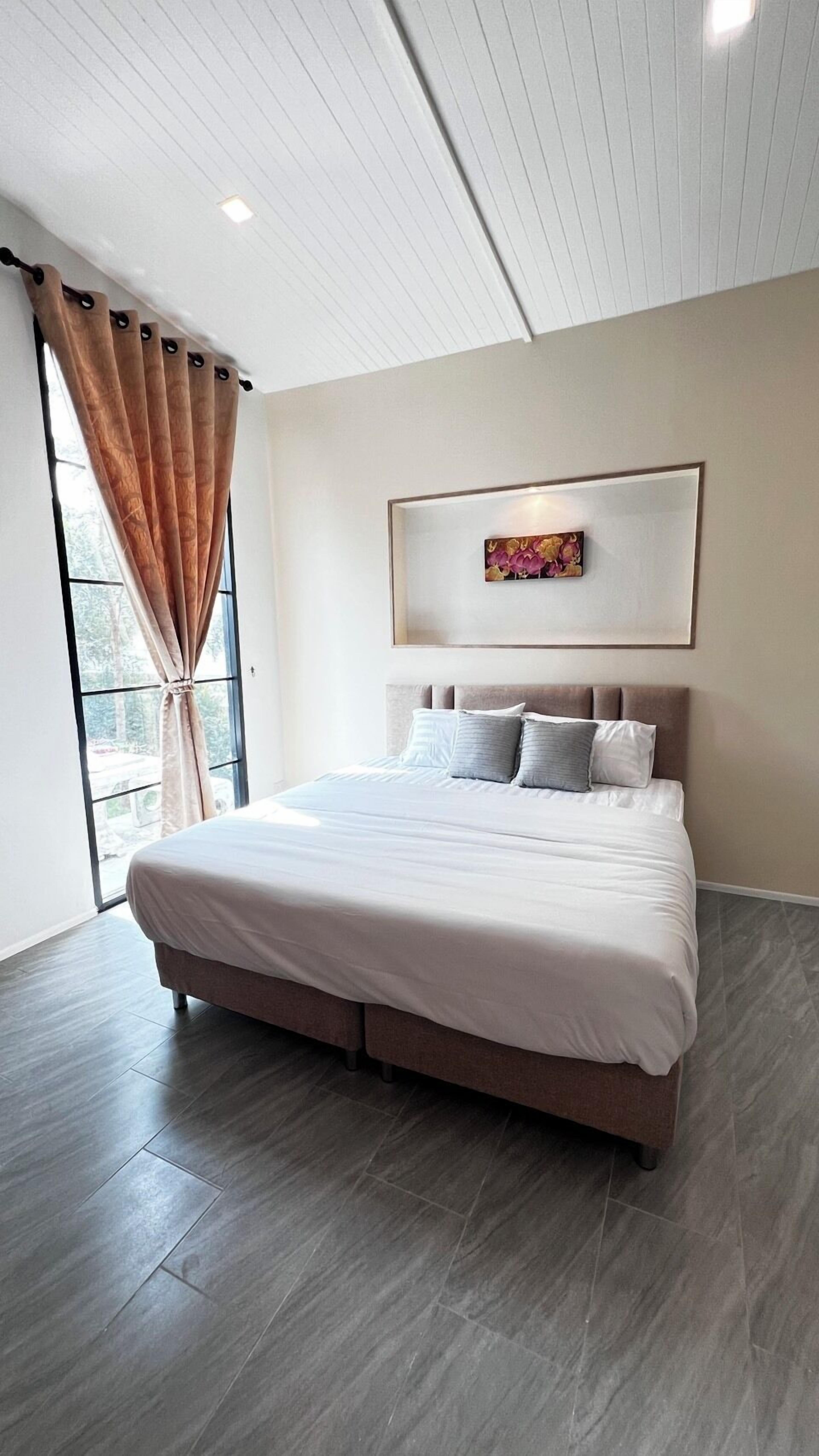 Family Room | Free WiFi, bed sheets