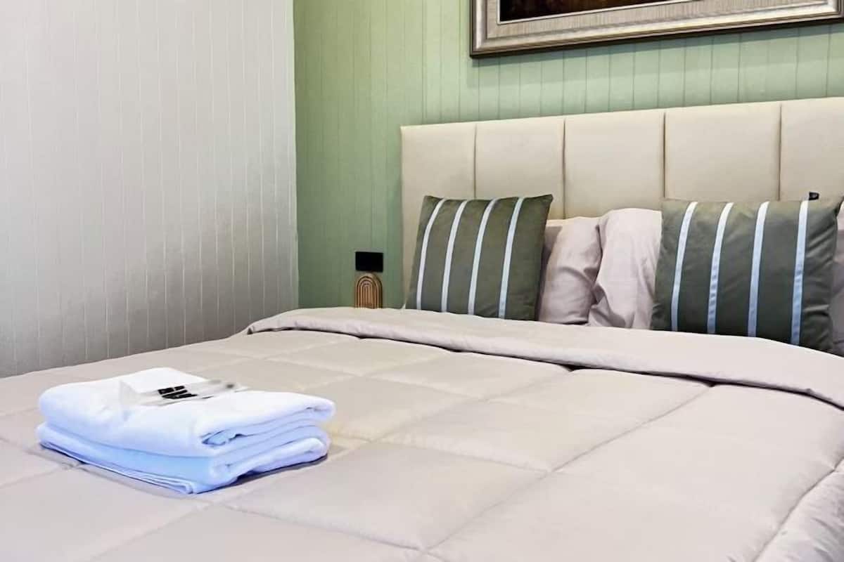 Wi-Fi de cortesia, roupa de cama