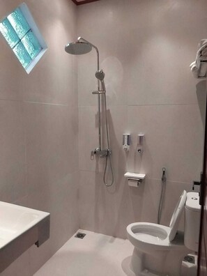 Chambre Double Deluxe | Salle de bain