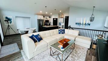 Smart TV, fireplace, video games, DVD player