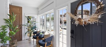 Luxe Balboa House!  5 Bedroom/5 Ensuite Bath! Peninsula Ferry Close!