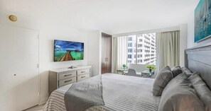 1 bedroom, in-room safe, desk, iron/ironing board