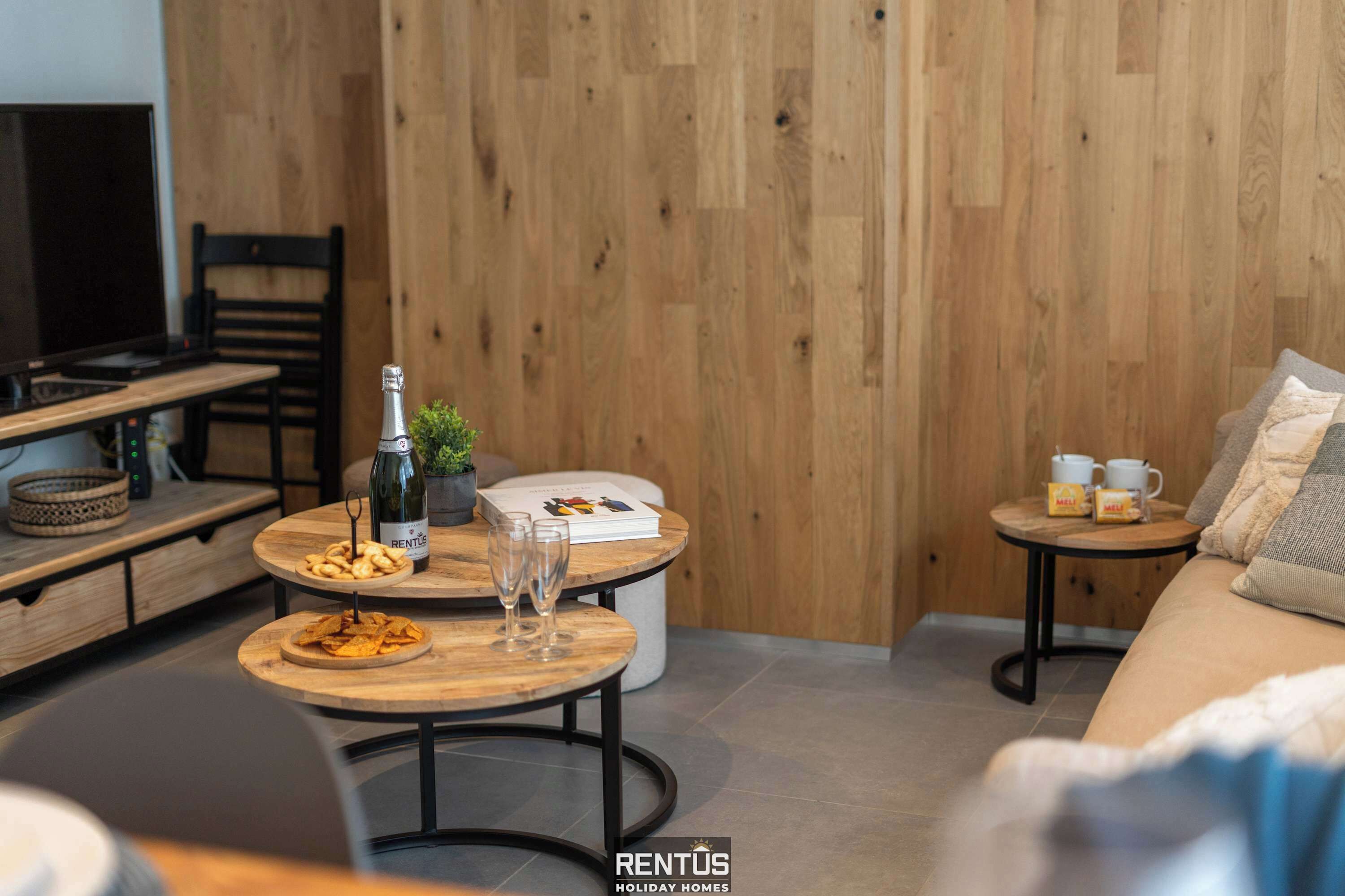 TV, DVD player, offices