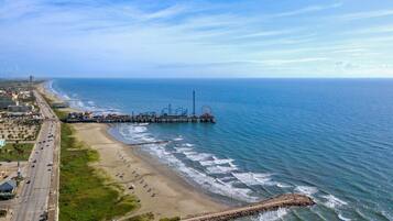 Una playa cerca