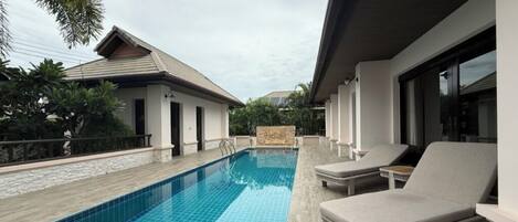 Piscina a l'aire lliure