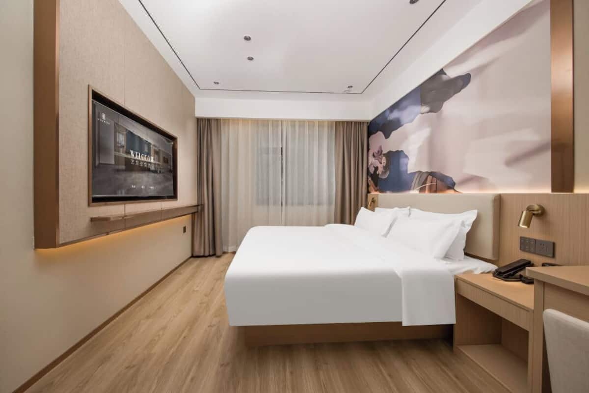 Comfort Double Room, City View