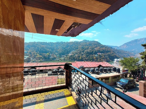 Hotel Vinayak Nainital