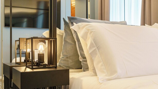 ห้องดีลักซ์สวีท, วิวเมือง | โต๊ะทำงาน, ห้องเก็บเสียง, Wi-Fi ฟรี