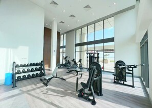 Fitness facility - Bloomfields 1BR Azizi Farhad Burj View (Dubai)