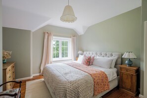 3 Schlafzimmer, Bügeleisen/Bügelbrett, Reisekinderbett, WLAN