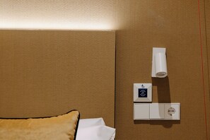 Habitación individual, acceso para personas con movilidad reducida | Caja de seguridad en la habitación y insonorización 