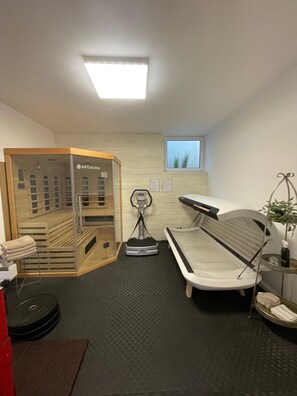 Spa - Urban meets nature - your hideaway in the 5-Lakes Region (Weilheim in Oberbayern)