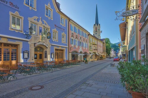 Modern trifft Natur – Deine Ferienwohnung im schönen Weilheim im 5-Seen-Land