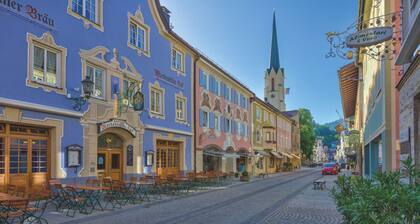 Modern trifft Natur – Deine Ferienwohnung im schönen Weilheim im 5-Seen-Land