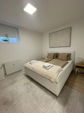 2 bedrooms, iron/ironing board, WiFi, bed sheets - Urban meets nature - your hideaway in the 5-Lakes Region (Weilheim in Oberbayern)
