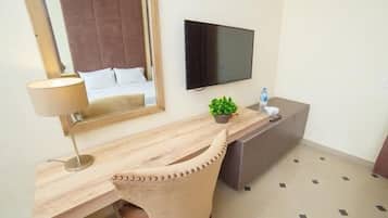 Deluxe Triple Room | Soundproofing, free WiFi