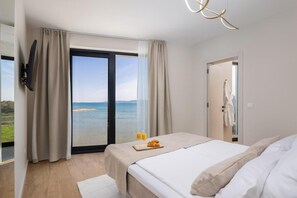 4 soverom, strykejern/-brett, internettilgang og sengetøy