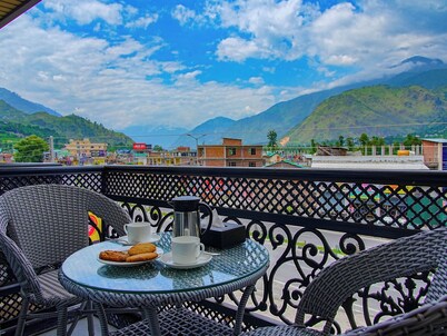 Click Hotel Bhuntar,Kullu-Bhuntar Airport
