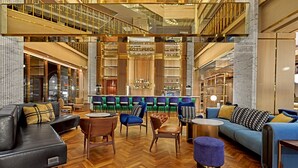 Sala de estar en el lobby